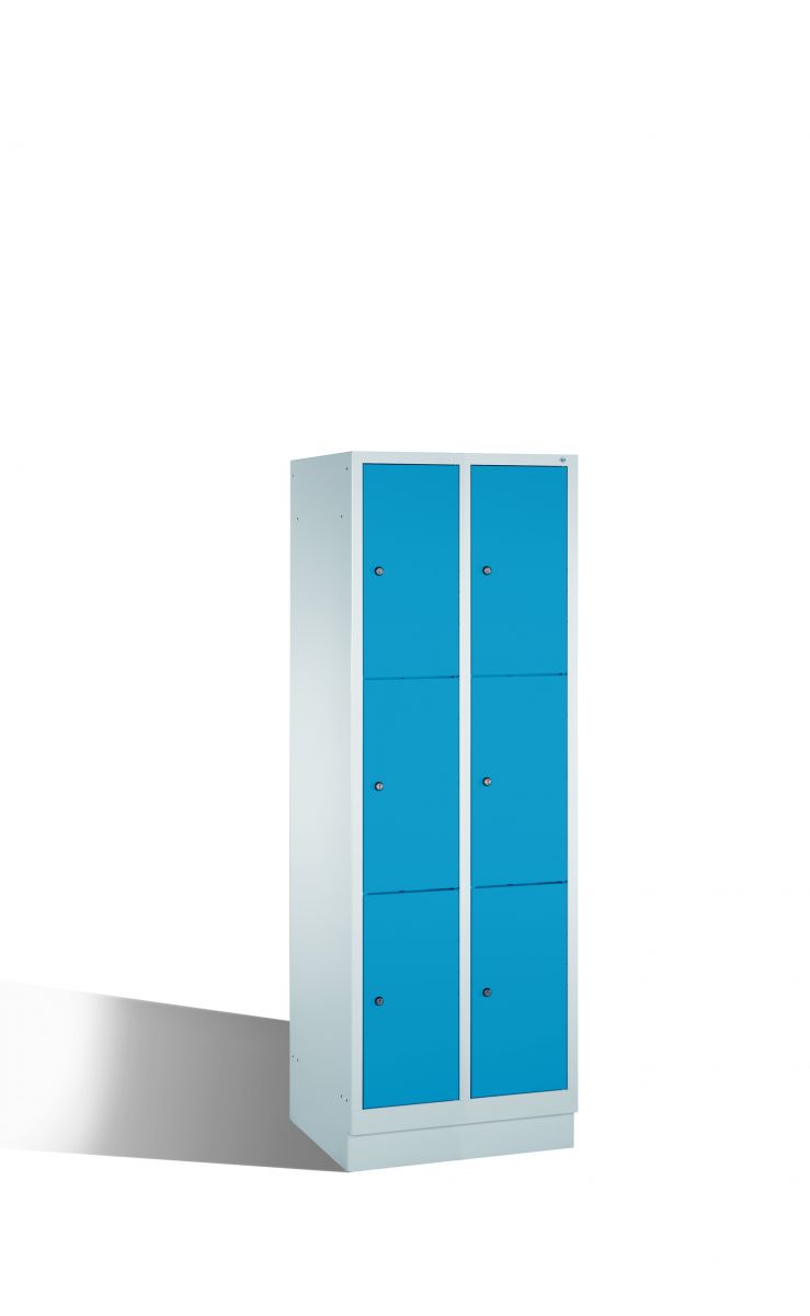 C+P Schließfachschrank 6 Fächer 2 Abteile blau/grau mit Sockel